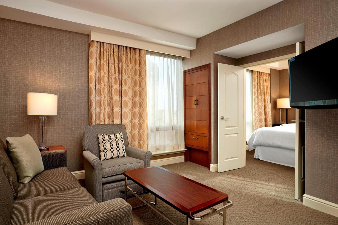 King Corner Suite With Sofa Bed,1410594533:JPEG